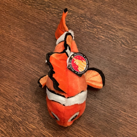 Nemo Plush Toy - Picture 3 of 5